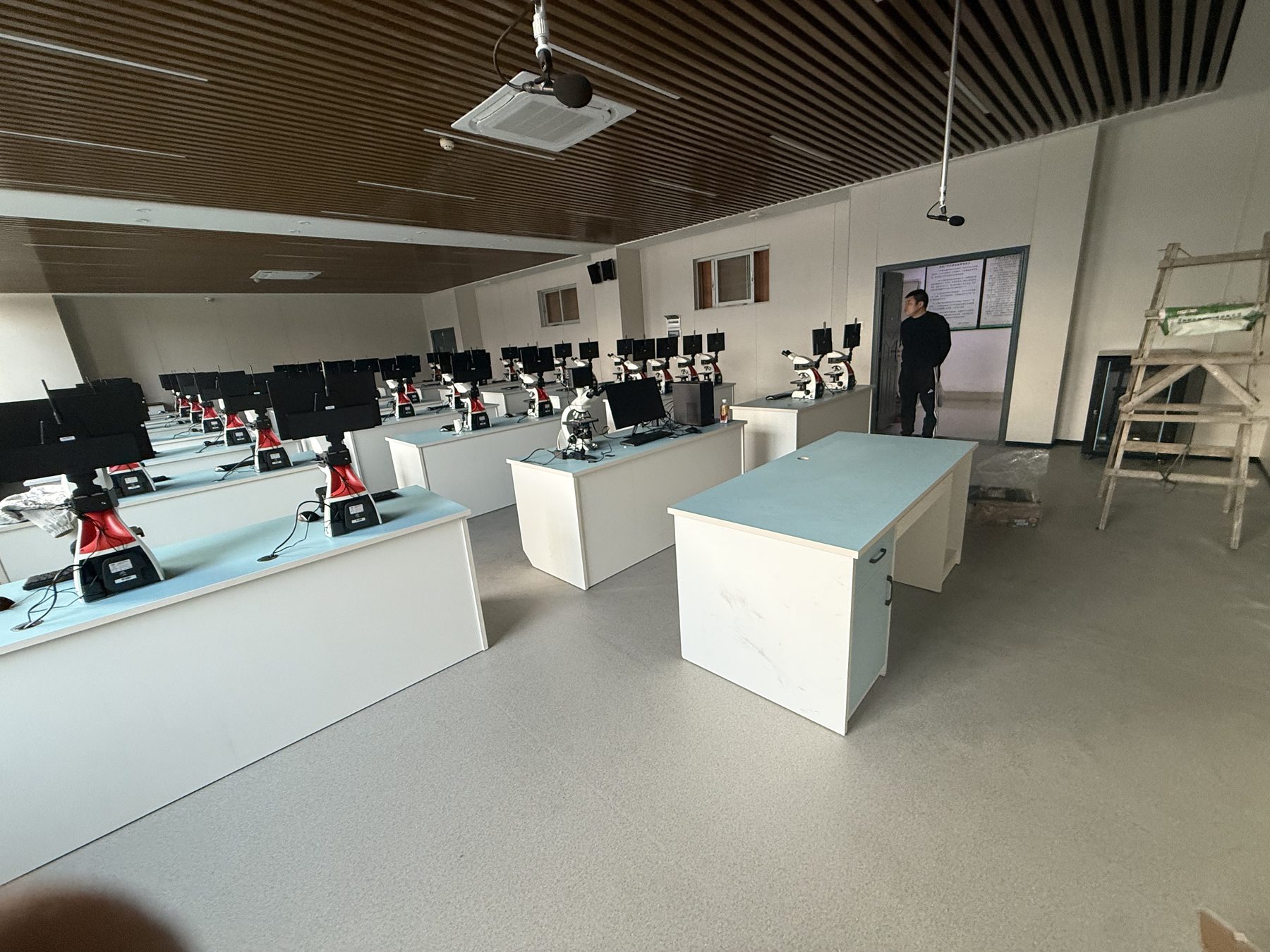Completed instrument teaching laboratory