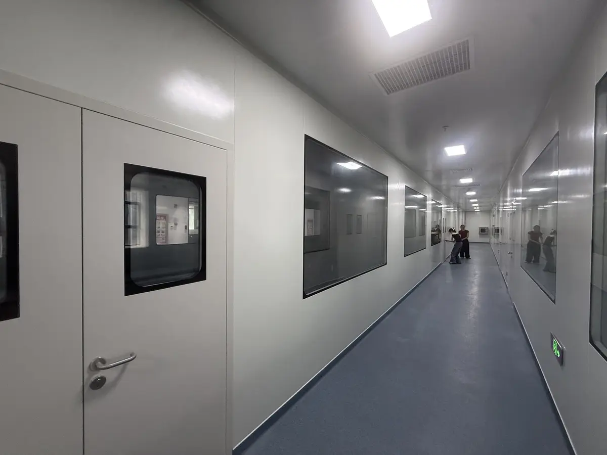 Glazed cleanroom laboratory corridor